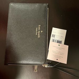 Kate Spade Veronica Wristlet new with tags